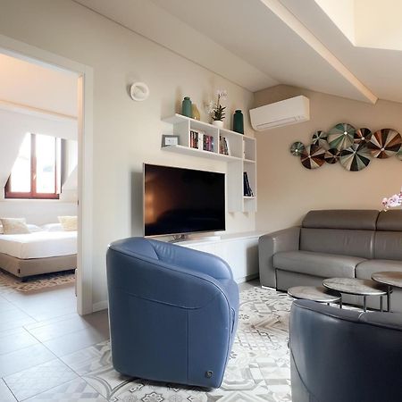 Comecasa 10 Minutes Walk From Duomo 2 Bedroom Apartment Milan Bagian luar foto