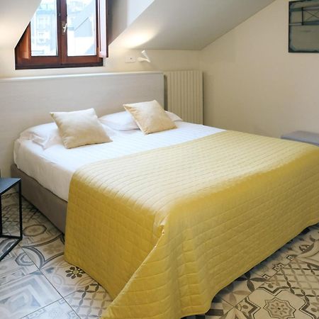 Comecasa 10 Minutes Walk From Duomo 2 Bedroom Apartment Milan Bagian luar foto