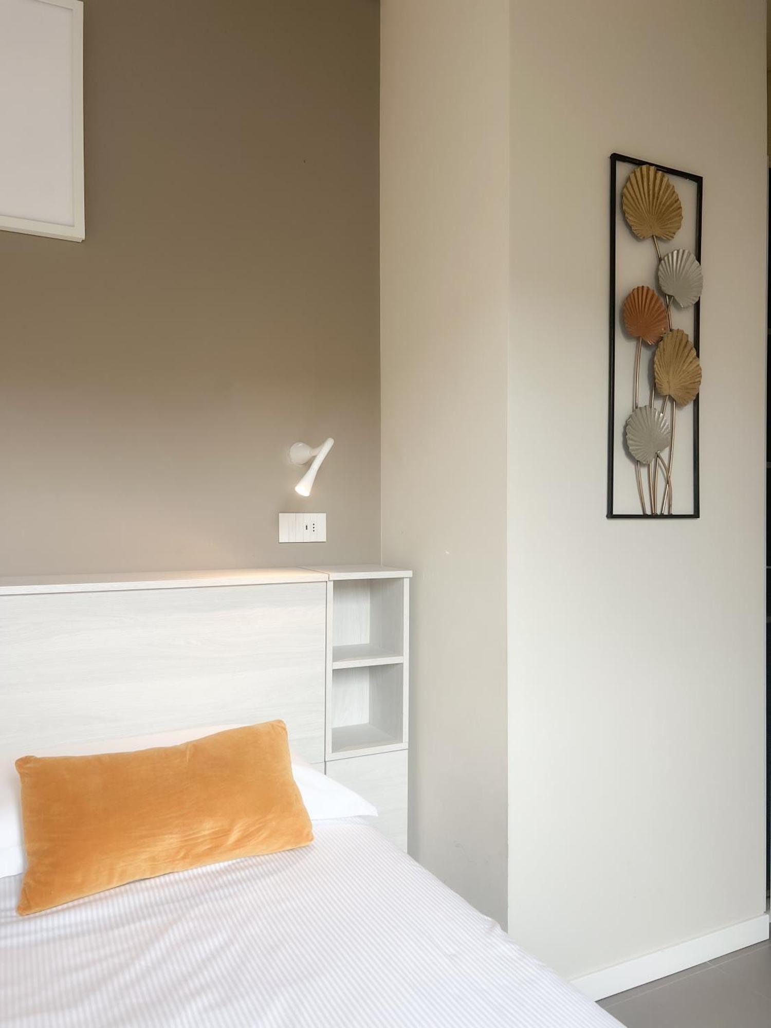 Comecasa 10 Minutes Walk From Duomo 2 Bedroom Apartment Milan Bagian luar foto