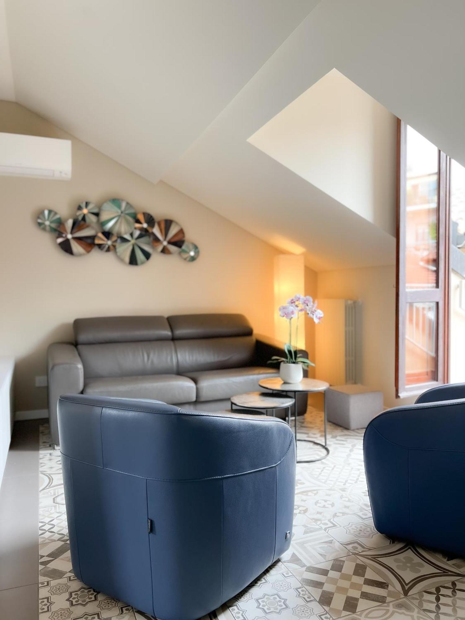 Comecasa 10 Minutes Walk From Duomo 2 Bedroom Apartment Milan Bagian luar foto