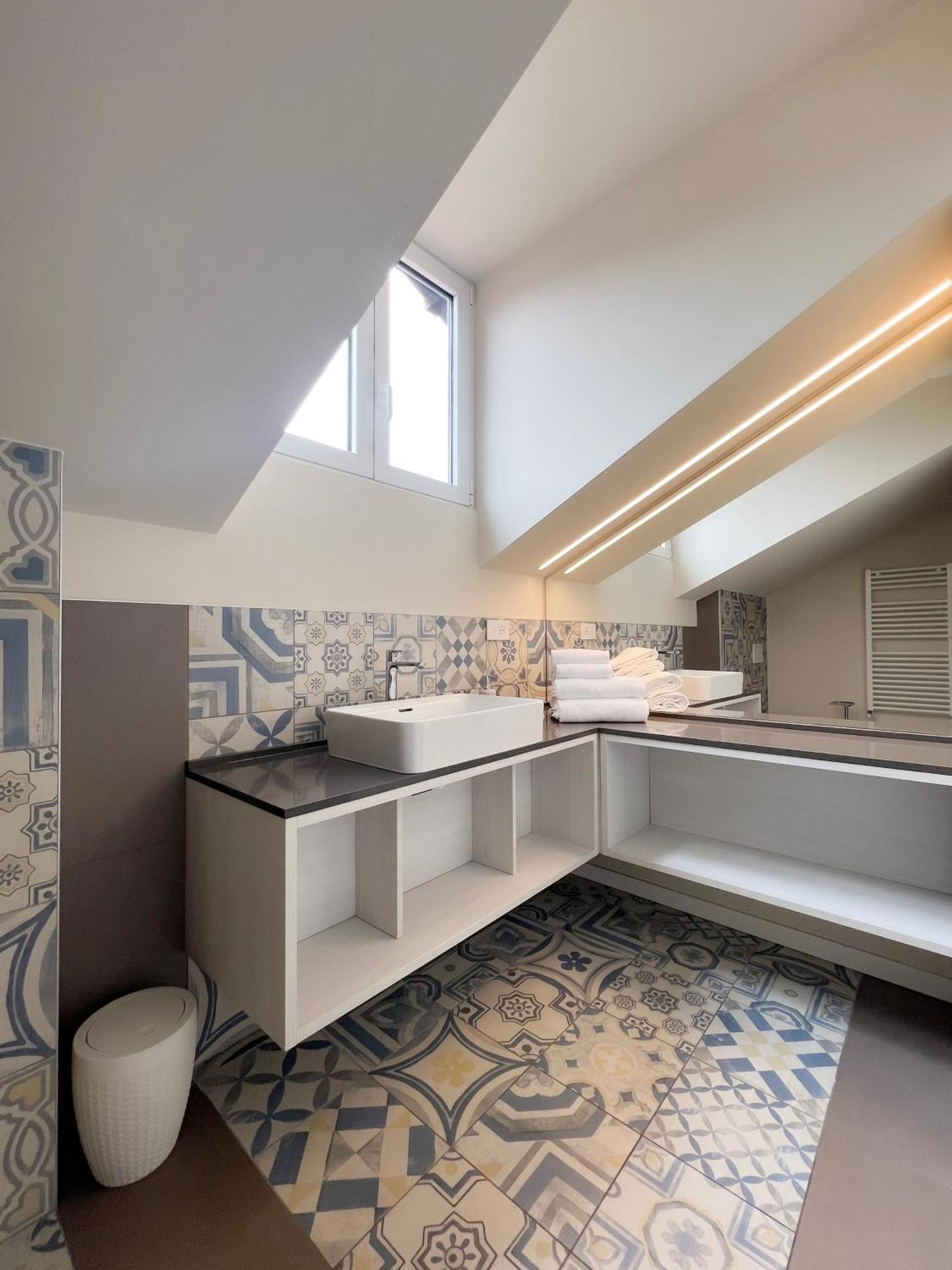 Comecasa 10 Minutes Walk From Duomo 2 Bedroom Apartment Milan Bagian luar foto