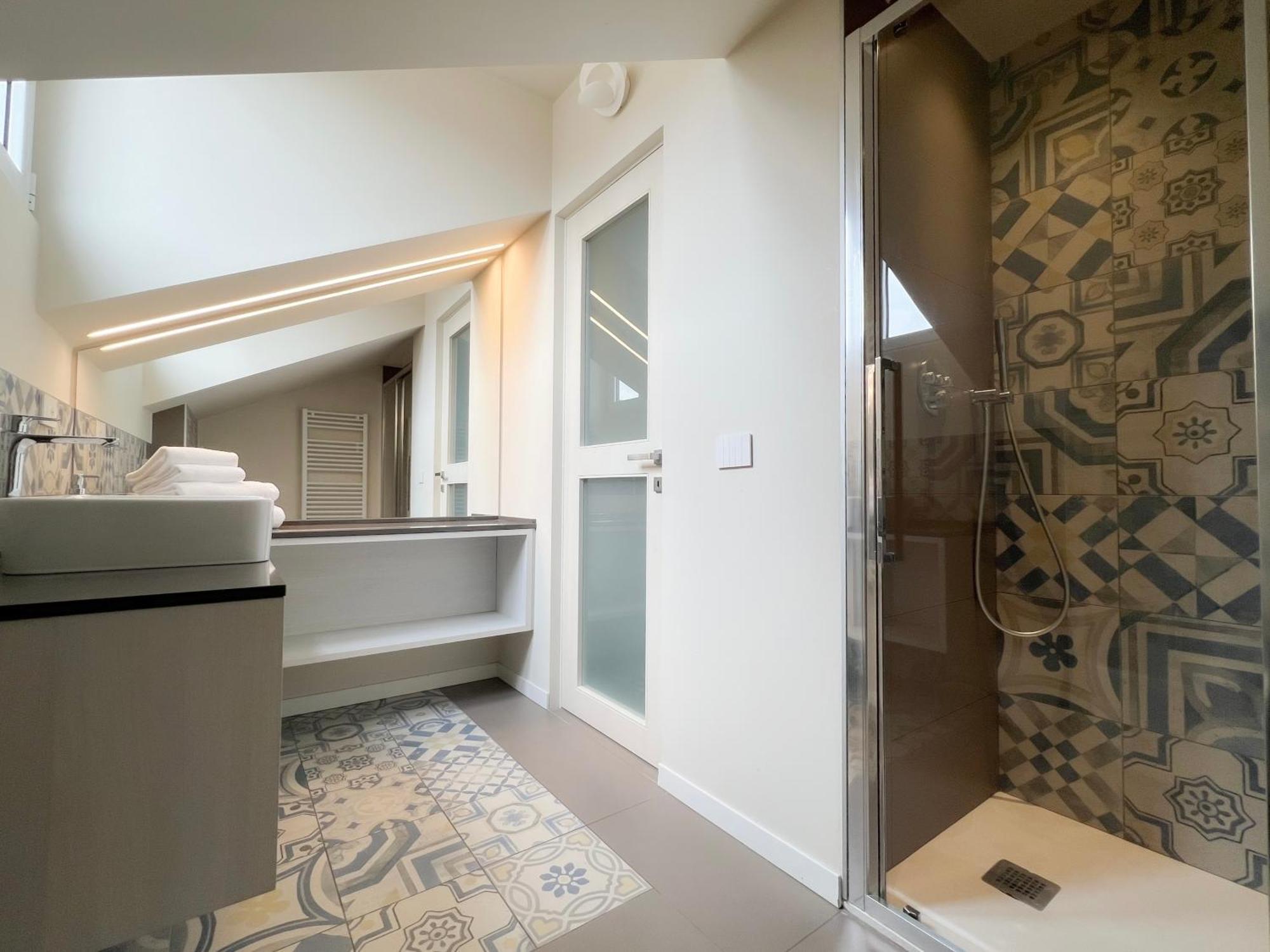Comecasa 10 Minutes Walk From Duomo 2 Bedroom Apartment Milan Bagian luar foto