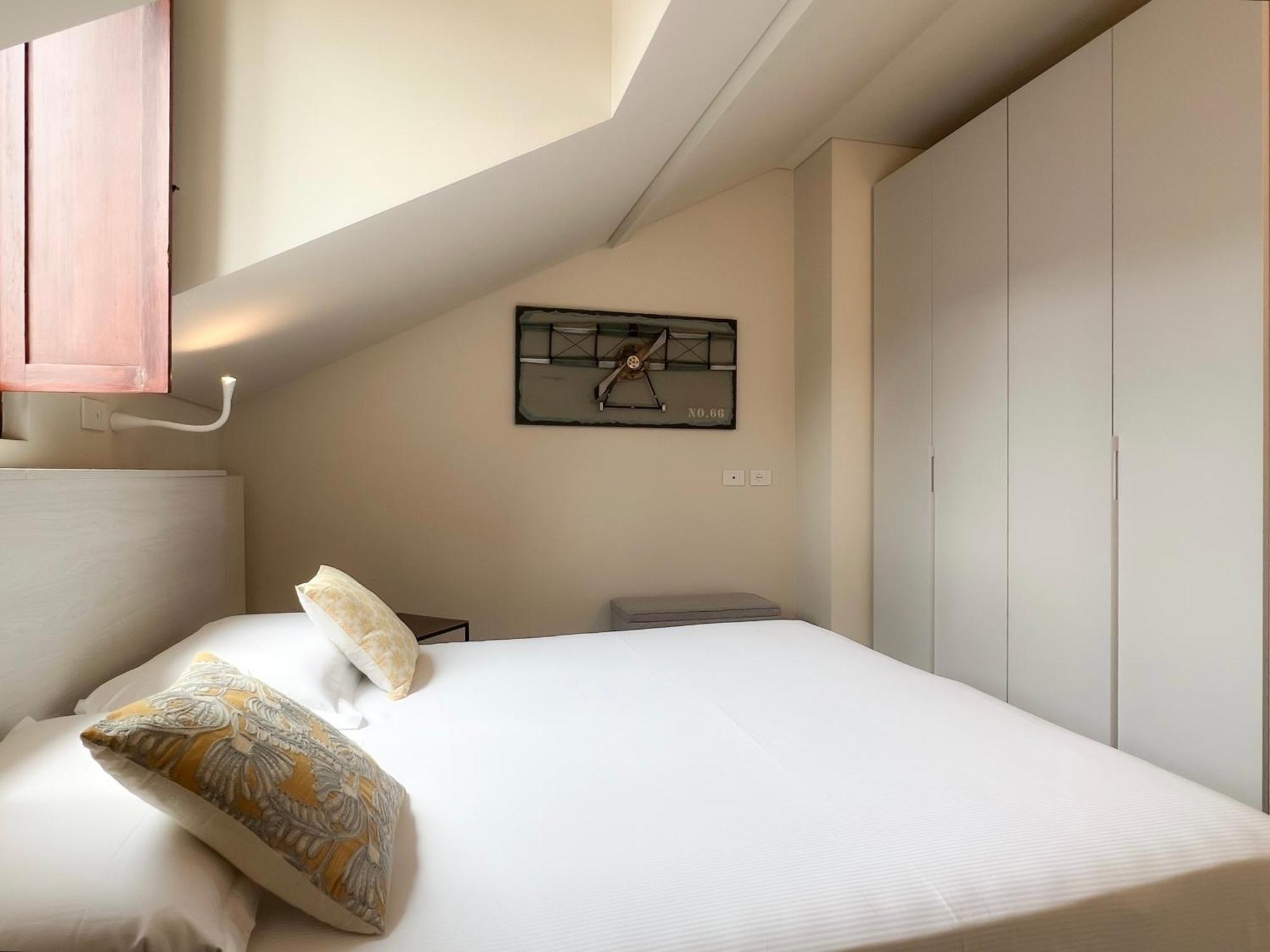 Comecasa 10 Minutes Walk From Duomo 2 Bedroom Apartment Milan Bagian luar foto