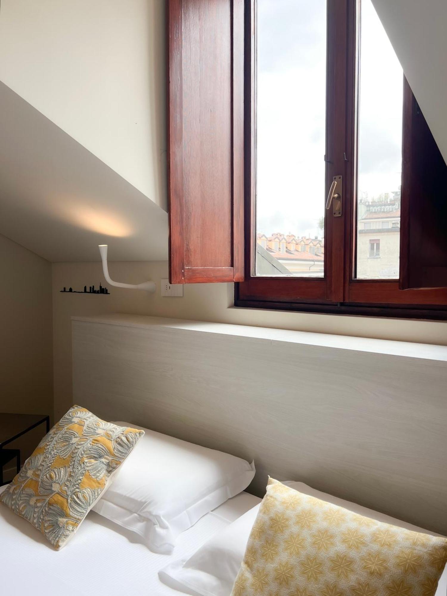 Comecasa 10 Minutes Walk From Duomo 2 Bedroom Apartment Milan Bagian luar foto