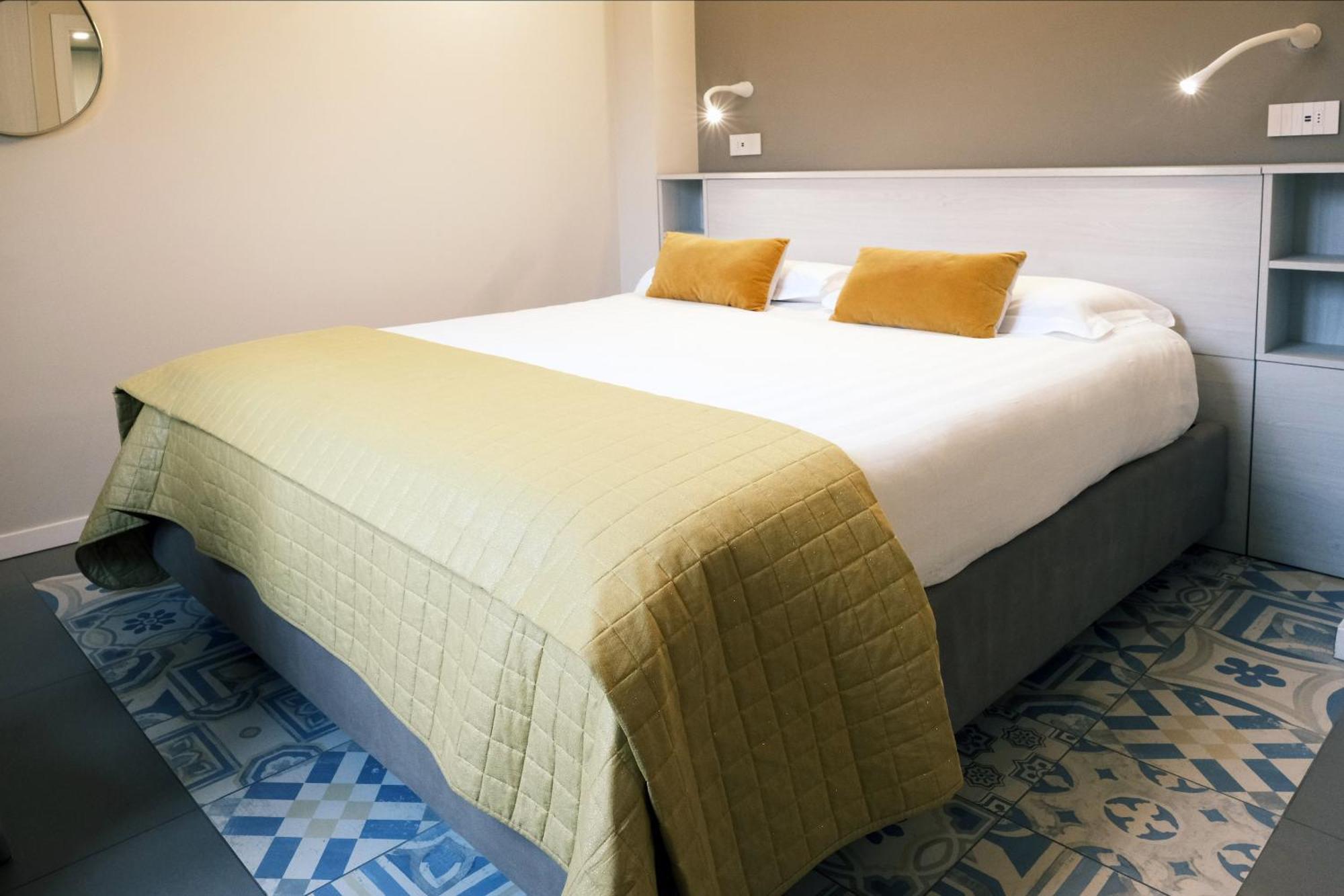 Comecasa 10 Minutes Walk From Duomo 2 Bedroom Apartment Milan Bagian luar foto