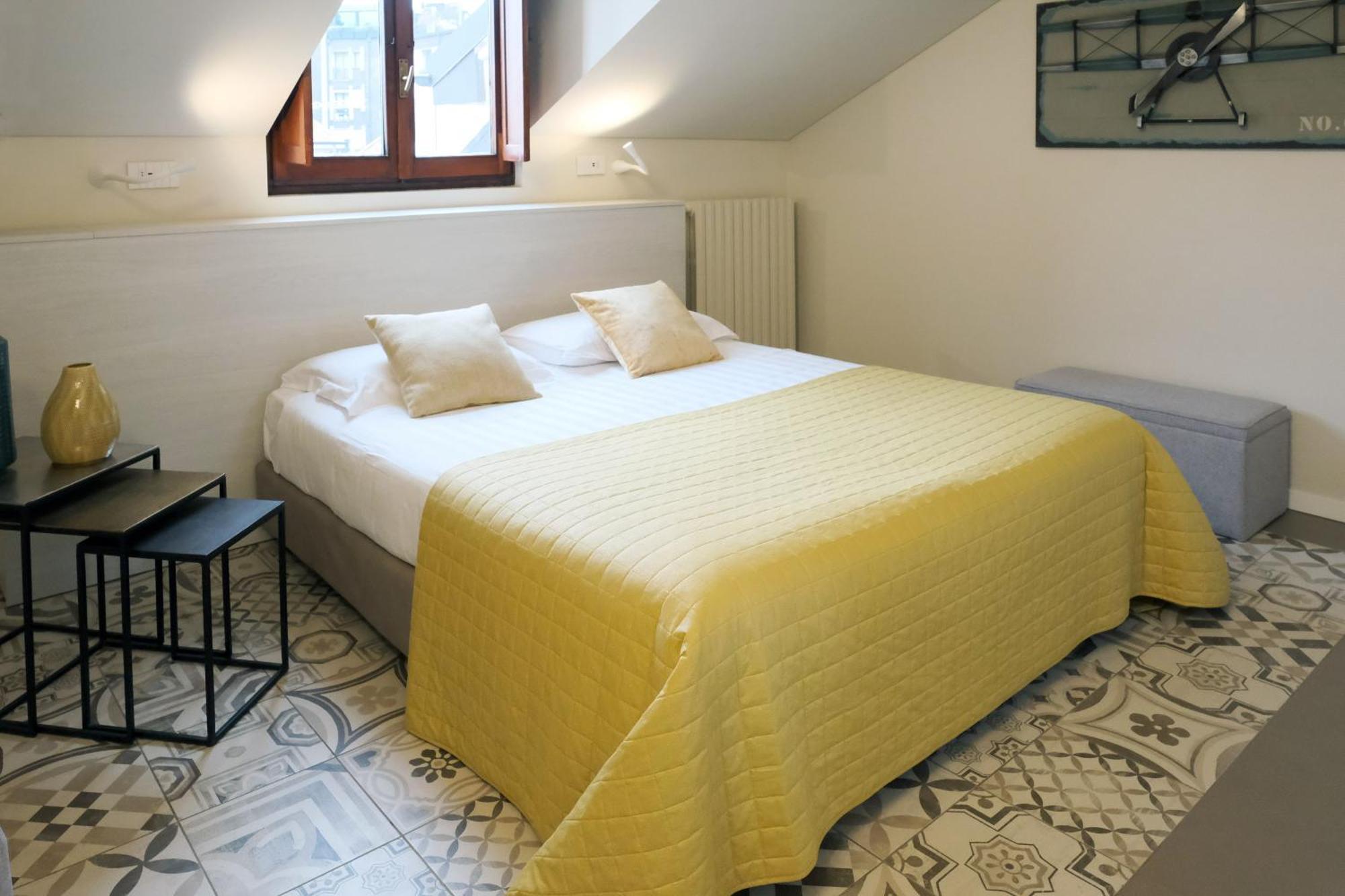Comecasa 10 Minutes Walk From Duomo 2 Bedroom Apartment Milan Bagian luar foto