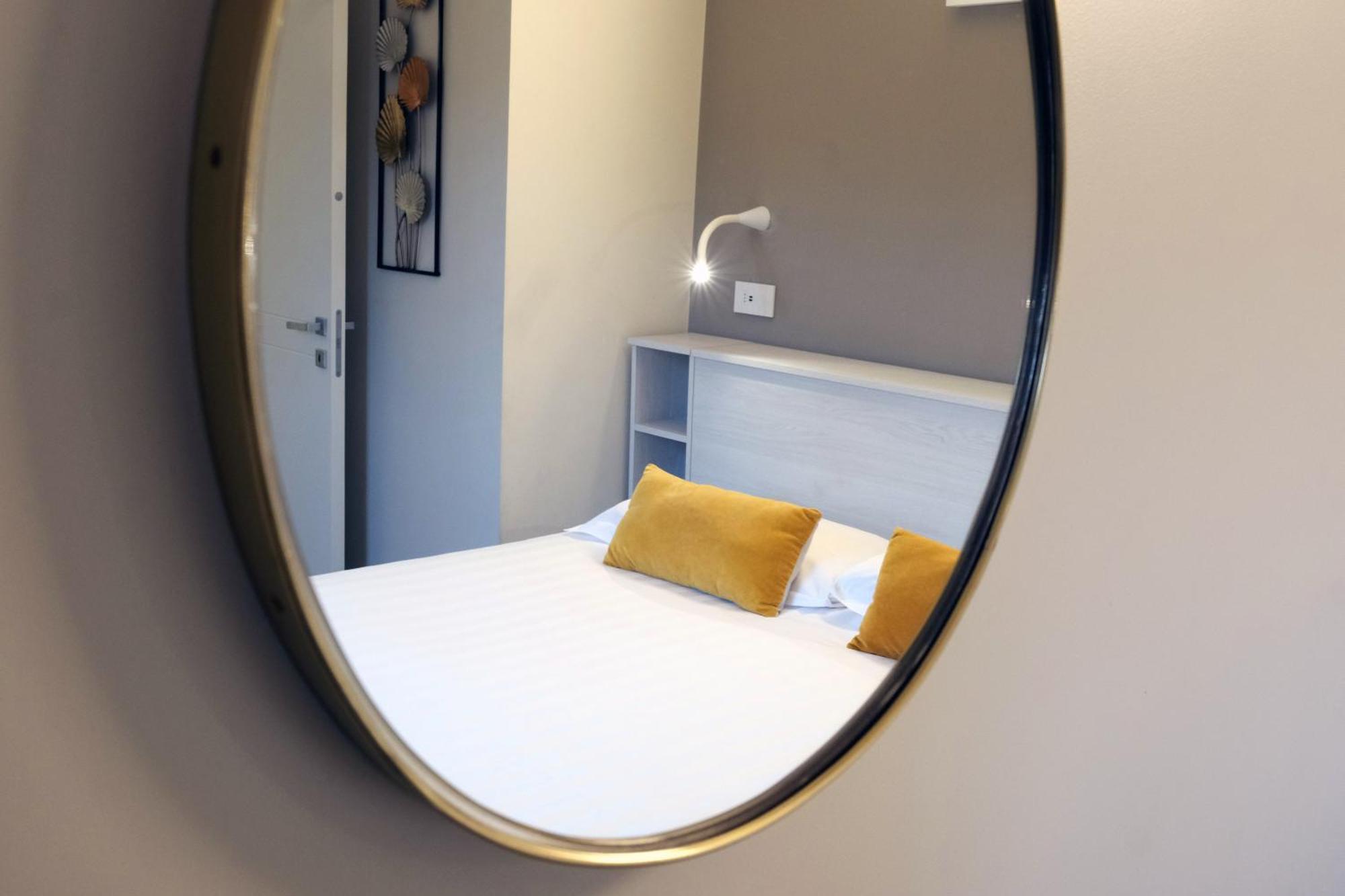 Comecasa 10 Minutes Walk From Duomo 2 Bedroom Apartment Milan Bagian luar foto