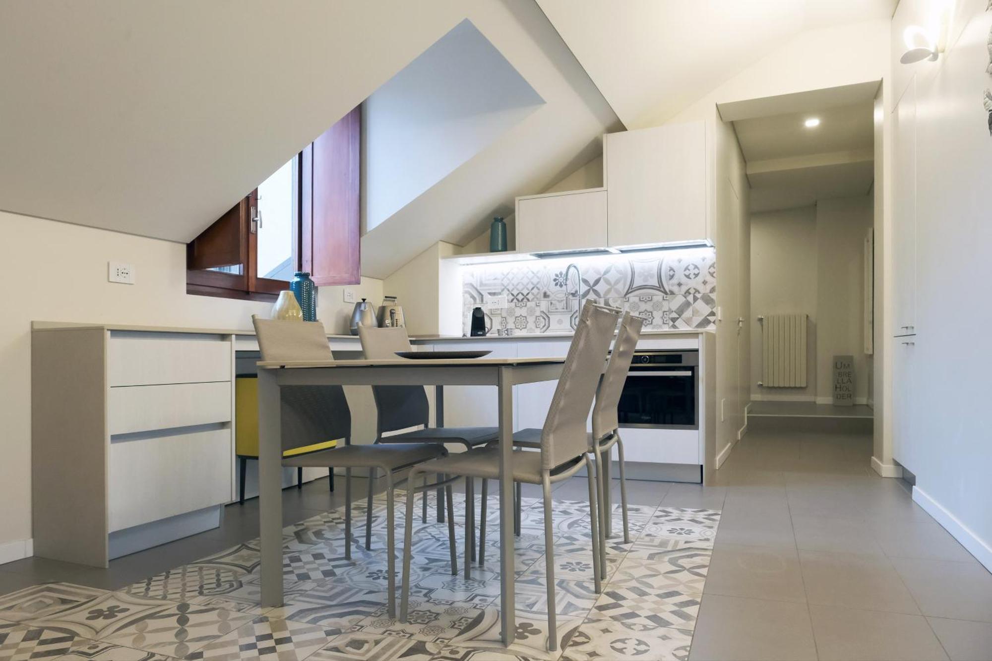 Comecasa 10 Minutes Walk From Duomo 2 Bedroom Apartment Milan Bagian luar foto