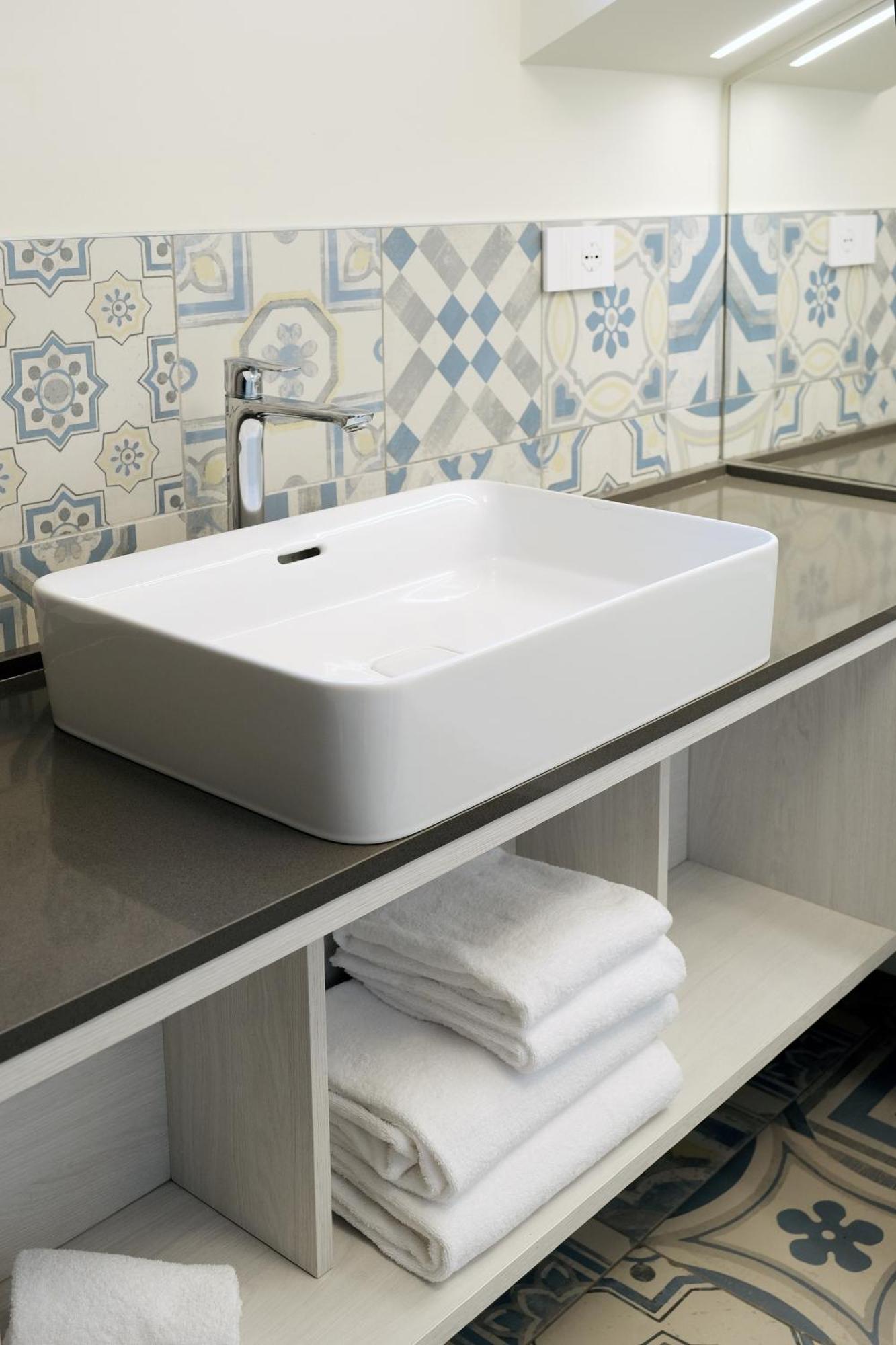Comecasa 10 Minutes Walk From Duomo 2 Bedroom Apartment Milan Bagian luar foto